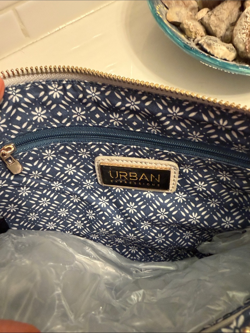 Urban Expressions Gray Wristlet Clutch with Multicolor Floral Accents - Picture 4 of 5